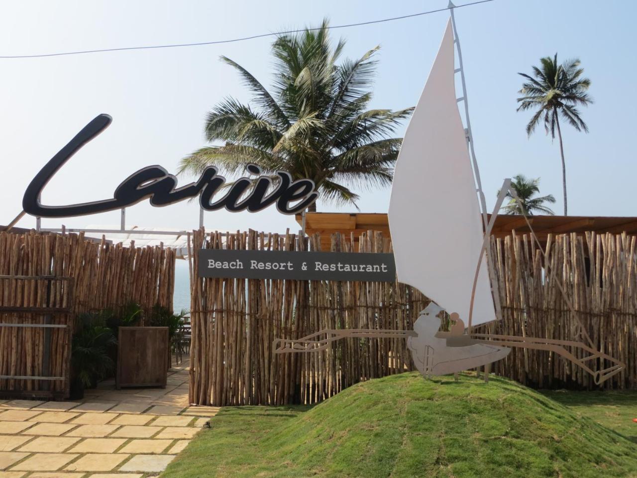 Larive Beach Resort Вагатор Екстериор снимка