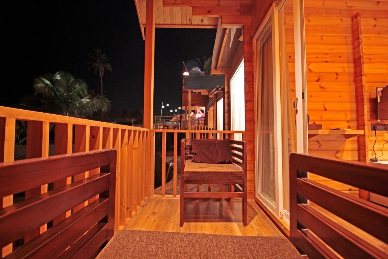 Larive Beach Resort Вагатор Екстериор снимка
